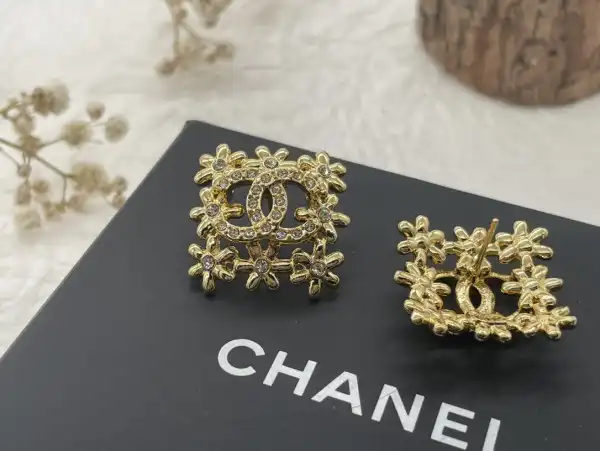 OldCobbler CHANEL EARRINGS 0131