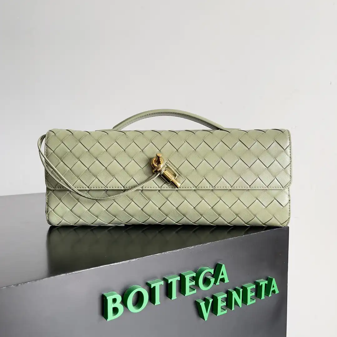 OldCobbler BOTTEGA VENETA Long CHANELutch Andiamo With Handle 0123