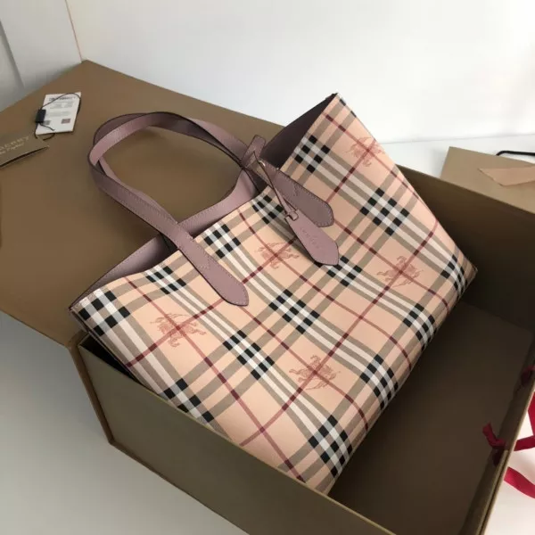 BURBERRY TOTE BAG 0121