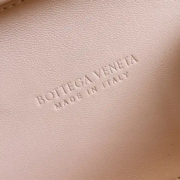 OldCobbler BOTTEGA VENETA Knot Minaudiere-20-12-5.5cm 0123