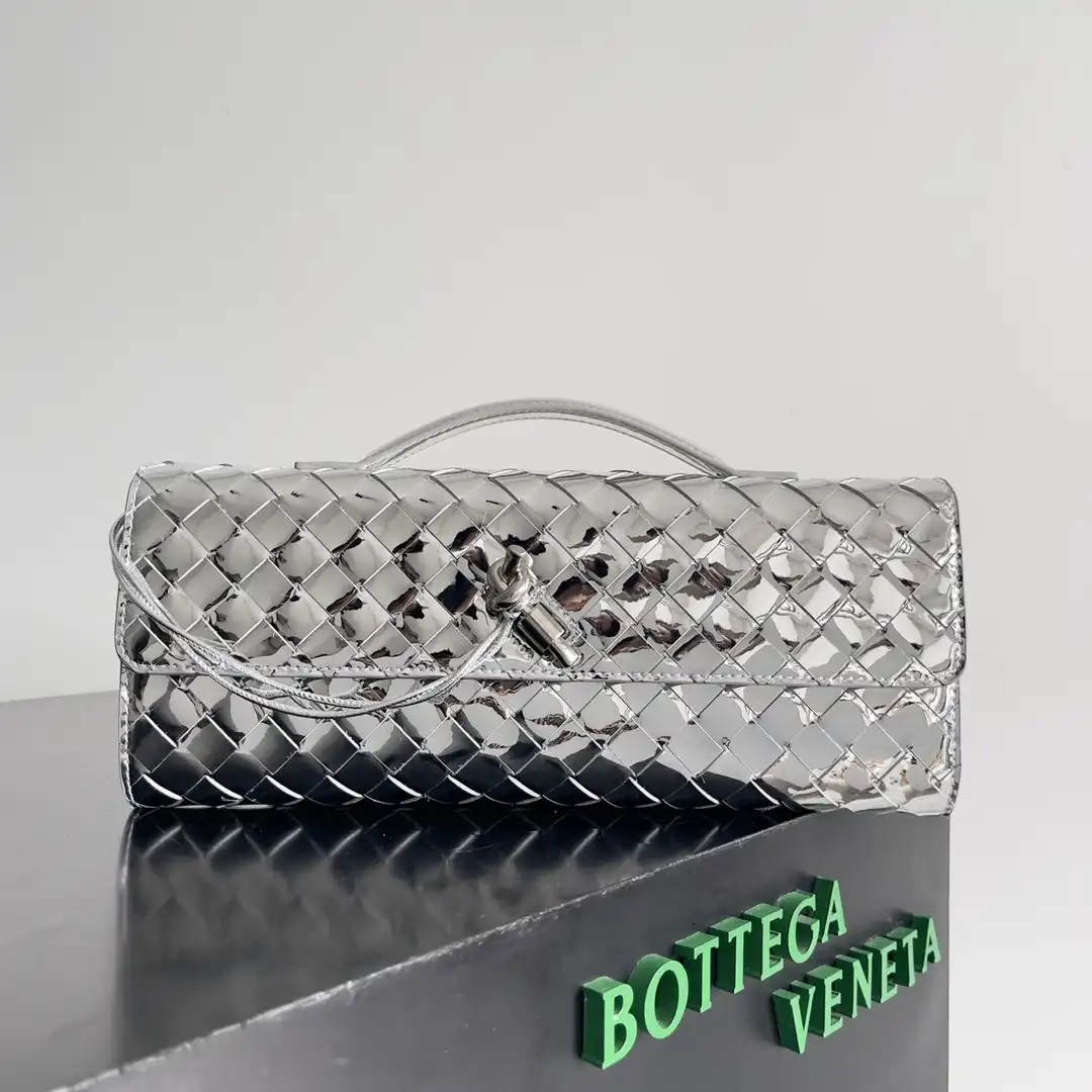 BOTTEGA VENETA Long CHANELutch Andiamo With Handle-31*13*3CM 0123