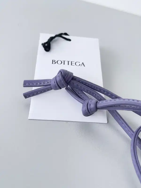 OldCobbler BOTTEGA VENETA Mini Cassette Bucket Bag 0130