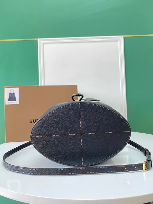 OldCobbler BURBERRY Small TB Bucket Bag 0121