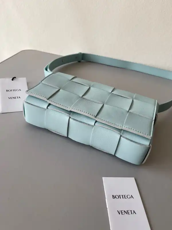 OldCobbler BOTTEGA VENETA CASSETTE 0123