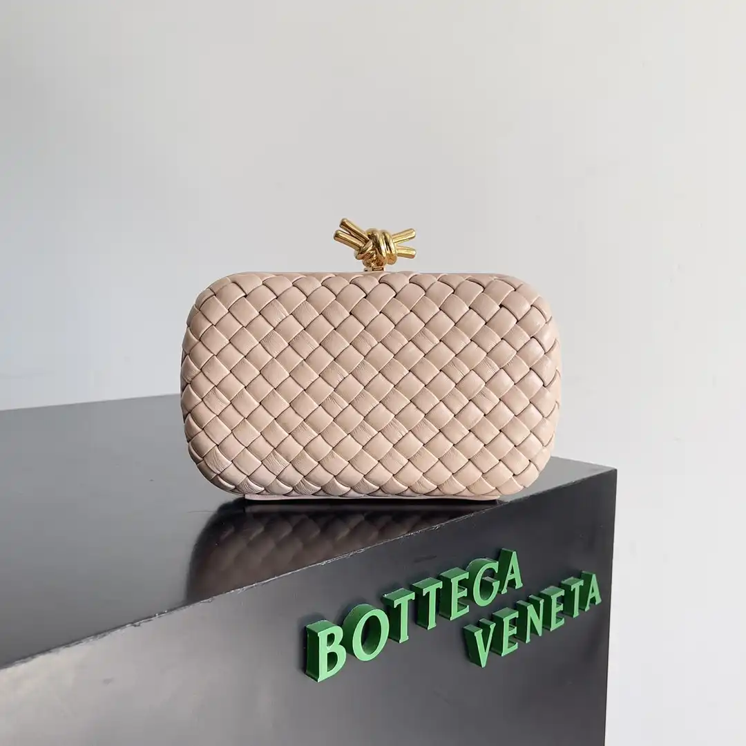 BOTTEGA VENETA Knot Minaudiere-20-12-5.5cm 0123