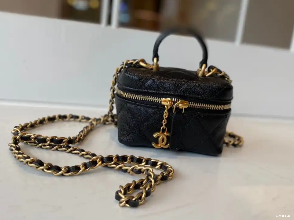 OldCobbler WITH SMALL CHANEL CHAIN VANITY 0223