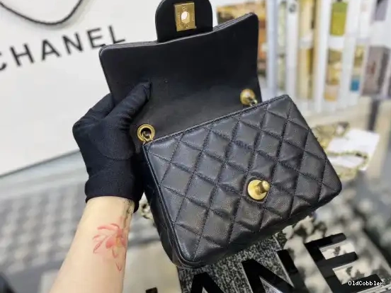 OldCobbler CHANEL MINI FLAP BAG 0226