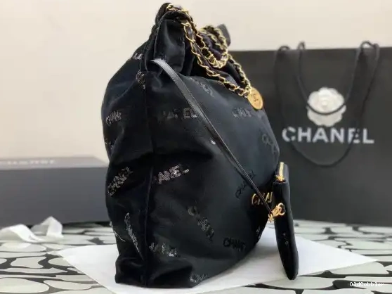 OldCobbler HANDBAG LARGE CHANEL 22 0211