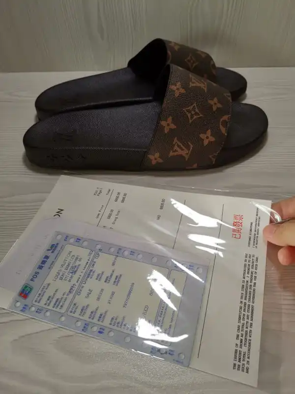 OldCobbler LOUIS VUITTON SLIPPERS 0205