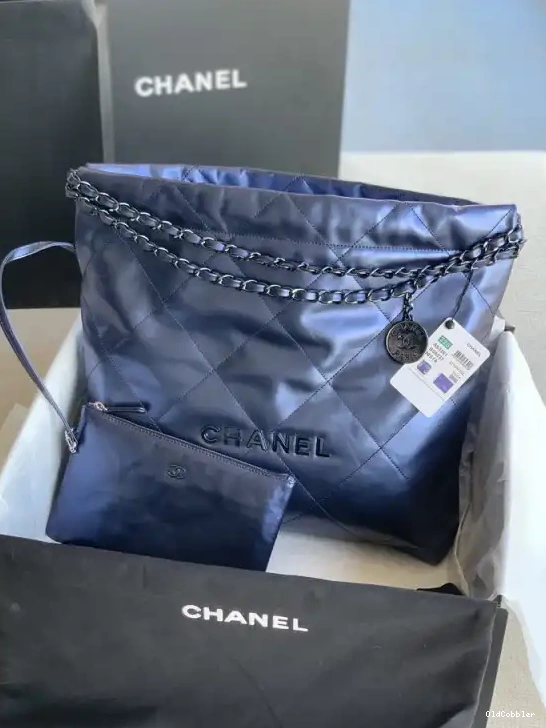 OldCobbler CHANEL 22 HANDBAG 0227