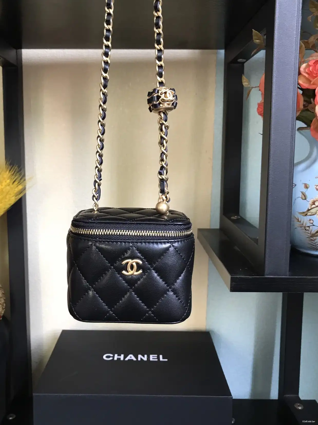 OldCobbler CHANEL CHAIN WITH SMALL VANITY 0208