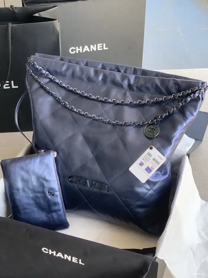 OldCobbler 22 LARGE HANDBAG CHANEL 0210