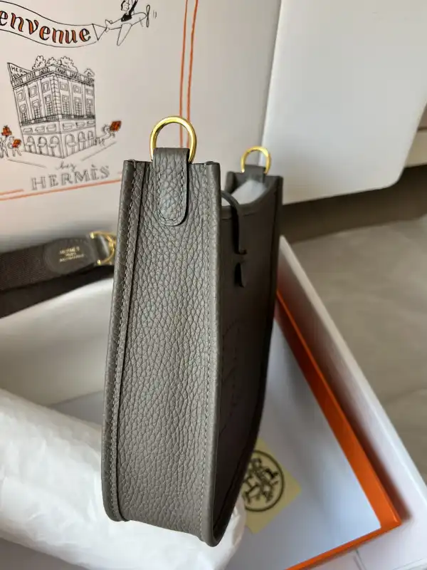 OldCobbler Hermes Mini Evelyne 0201