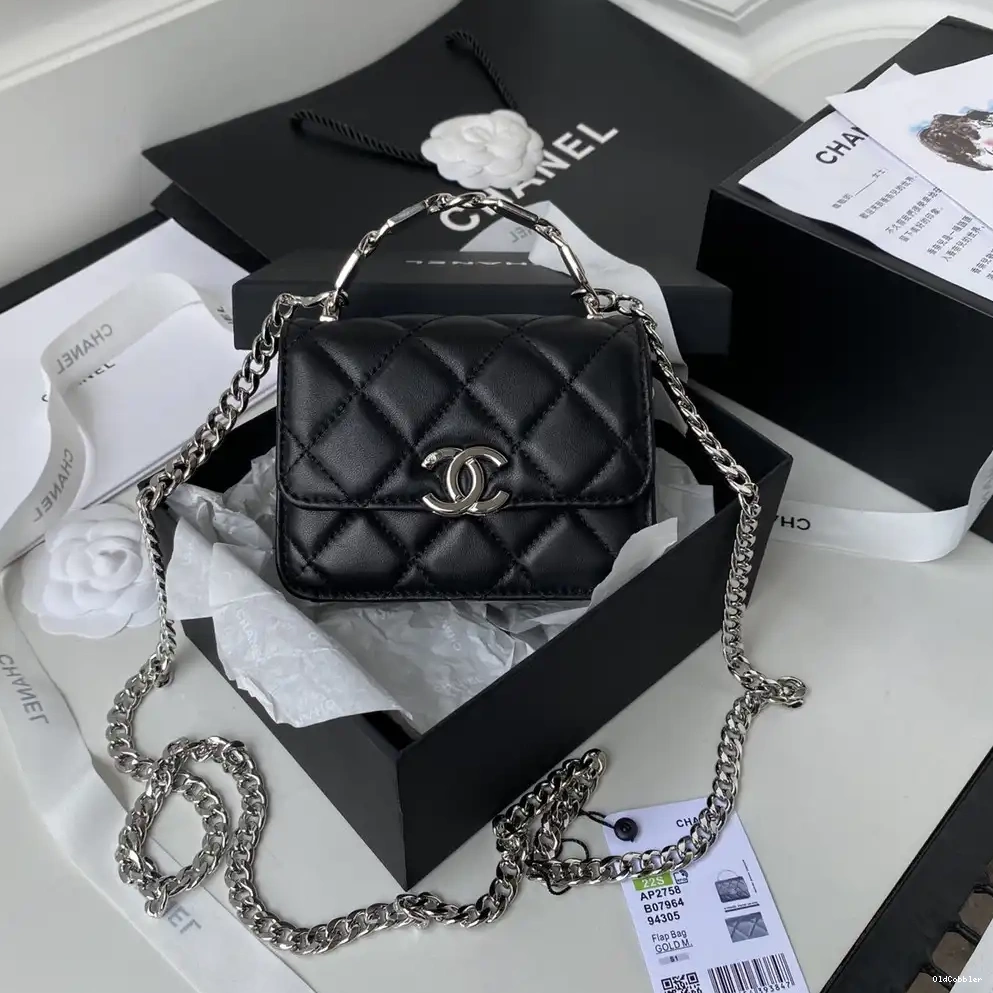 OldCobbler CHANELUTCH CHAIN WITH CHANEL 0216