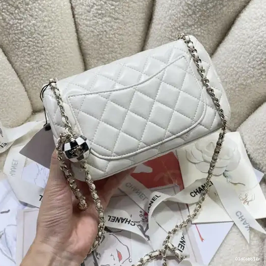 OldCobbler CHANEL FLAP BAG 0223