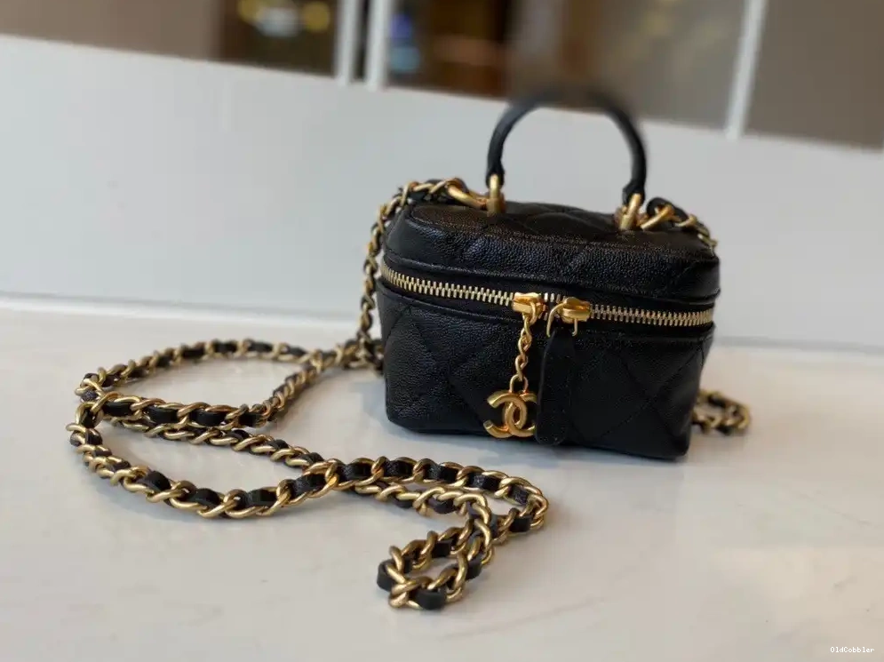 OldCobbler WITH SMALL CHANEL CHAIN VANITY 0223