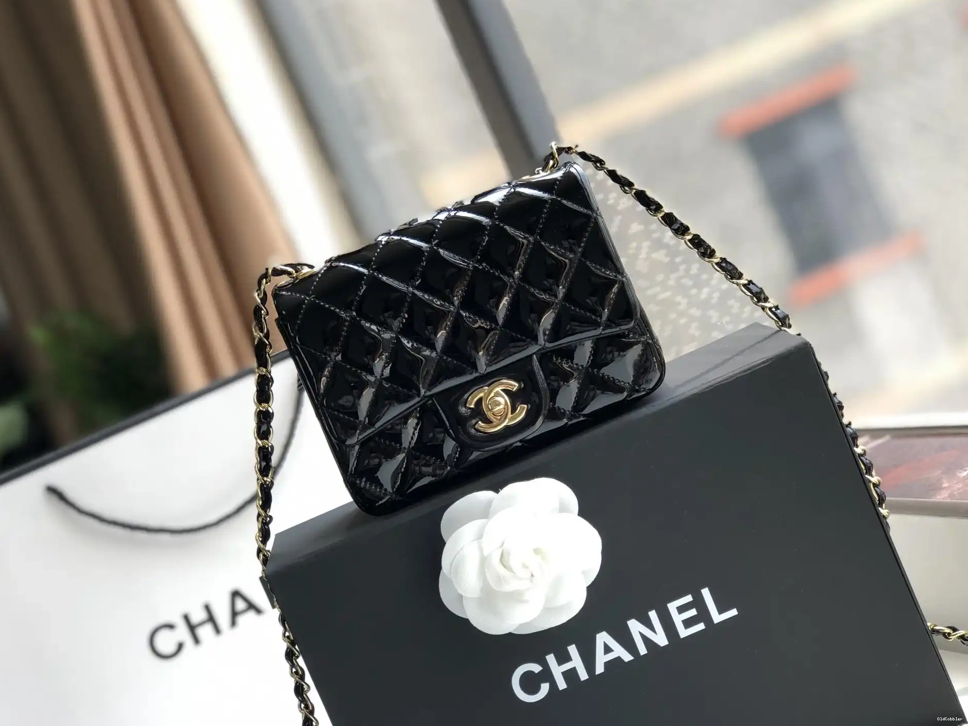 OldCobbler CHANEL 17CM FLAP BAG 0224