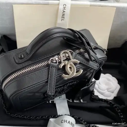 OldCobbler CHANEL VANITY CASE 0211