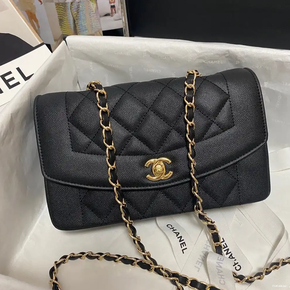 OldCobbler CHANEL FLAP BAG 0207