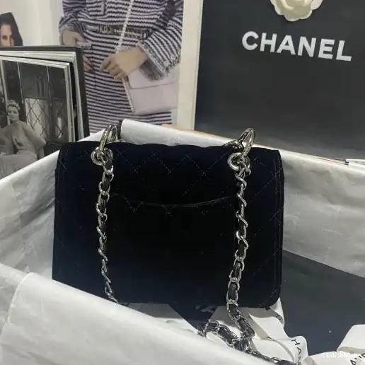 OldCobbler CHANEL MINI BAG FLAP 0227