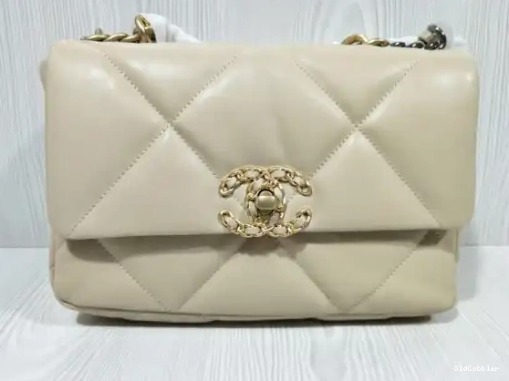 OldCobbler FLAP 19 CHANEL BAG 0222