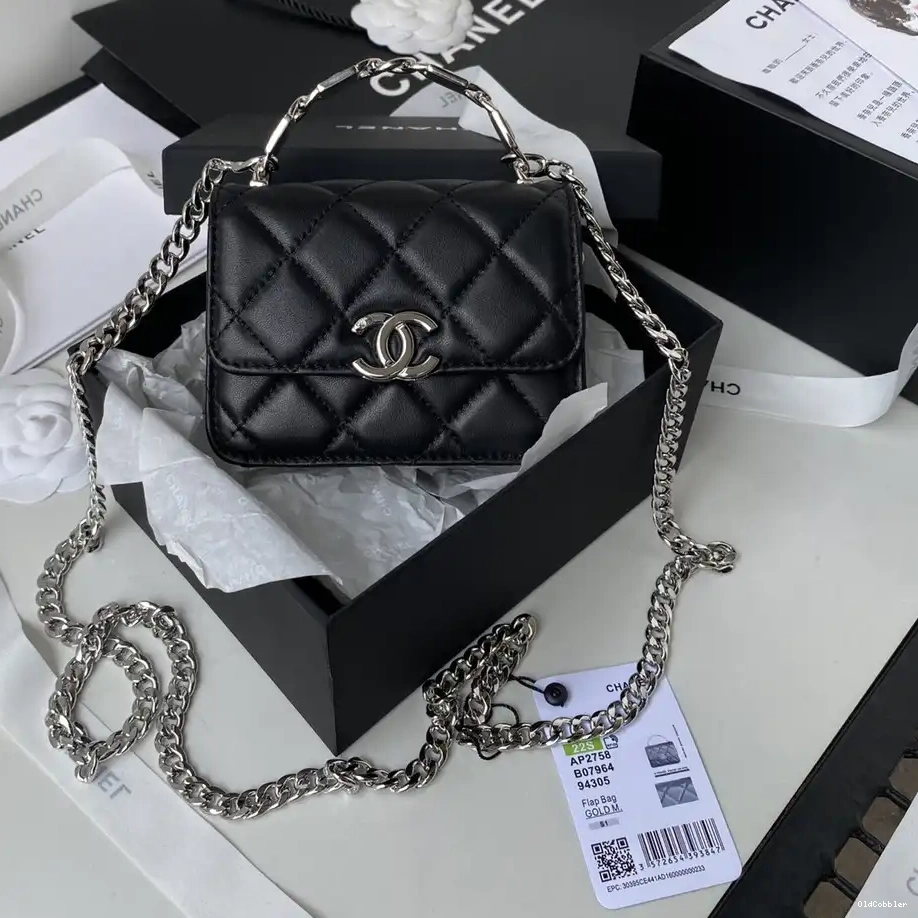 OldCobbler CHANELUTCH CHAIN WITH CHANEL 0216