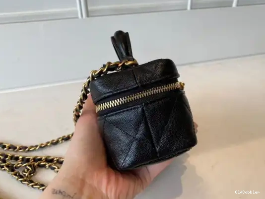 OldCobbler WITH SMALL CHANEL CHAIN VANITY 0223