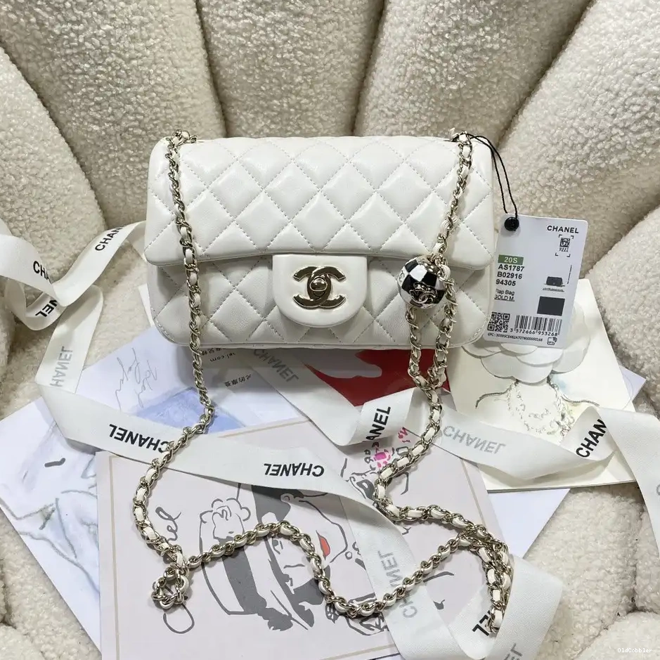 OldCobbler CHANEL FLAP BAG 0223