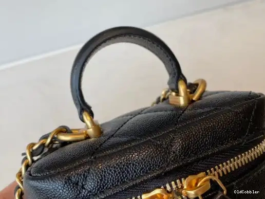 OldCobbler WITH SMALL CHANEL CHAIN VANITY 0223