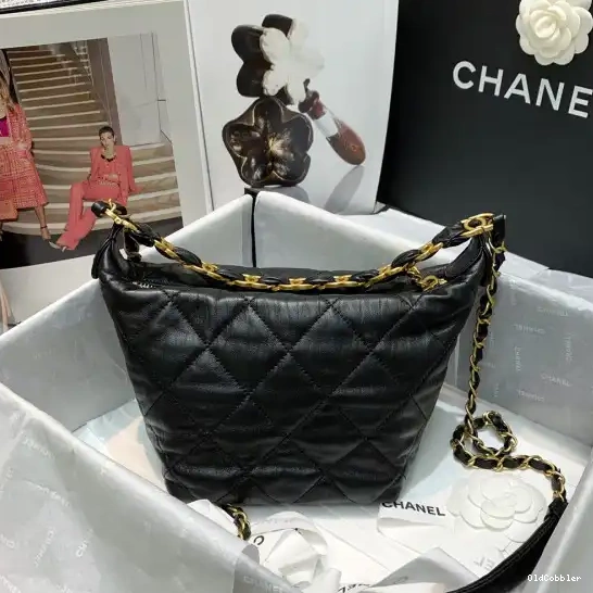 OldCobbler CHANEL HOBO BAG 0221