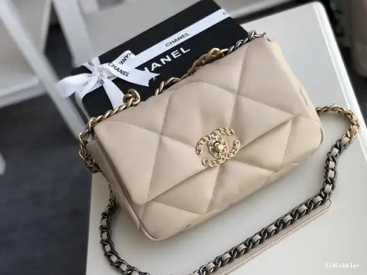 OldCobbler FLAP 19 CHANEL BAG 0222