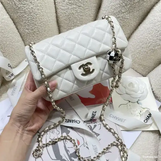 OldCobbler CHANEL FLAP BAG 0223