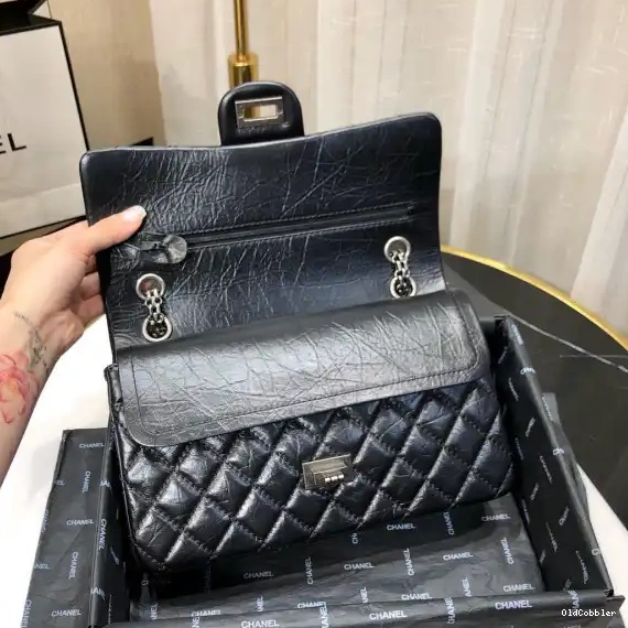 OldCobbler 25cm FLAP BAG CHANEL 0228