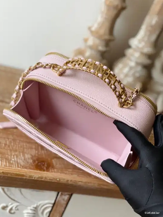 OldCobbler CHANEL VANITY CASE 0221