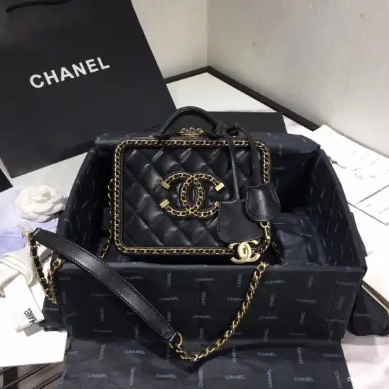 OldCobbler VANITY LARGE CASE SMALL CHANEL 0215