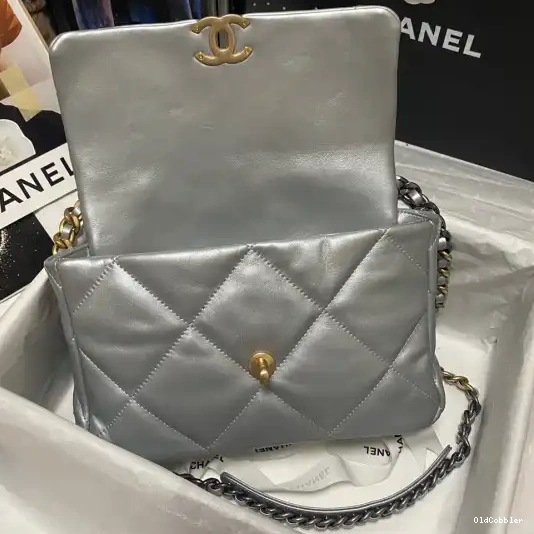 OldCobbler FLAP CHANEL BAG 19 0228