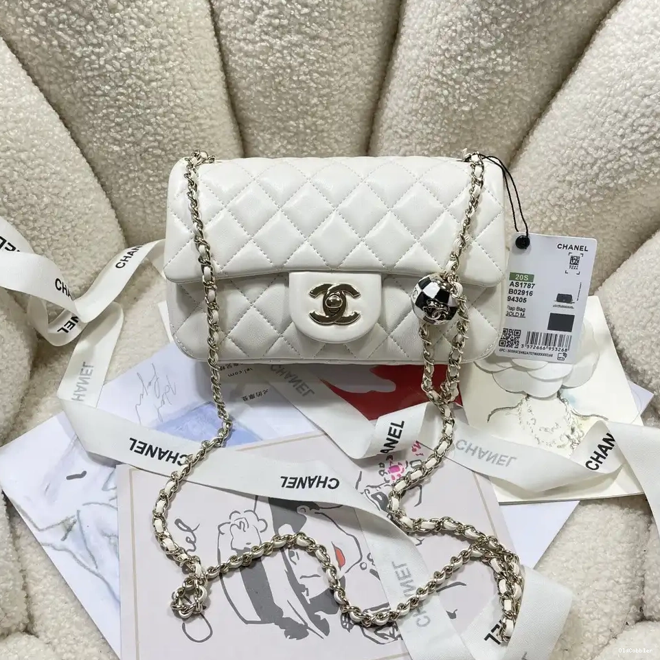 OldCobbler CHANEL FLAP BAG 0228