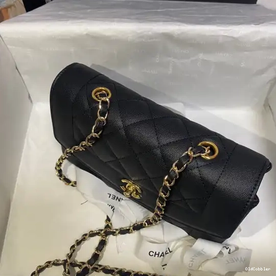 OldCobbler CHANEL FLAP BAG 0216