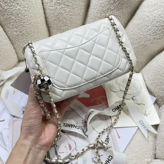 OldCobbler CHANEL FLAP BAG 0228