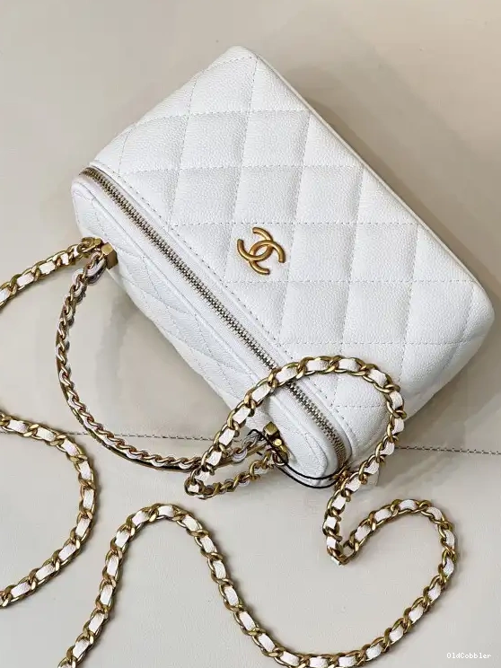 OldCobbler WITH CHANEL VANITY CHAIN-16x9.5x8cm SMALL CHANELASSIC 0226